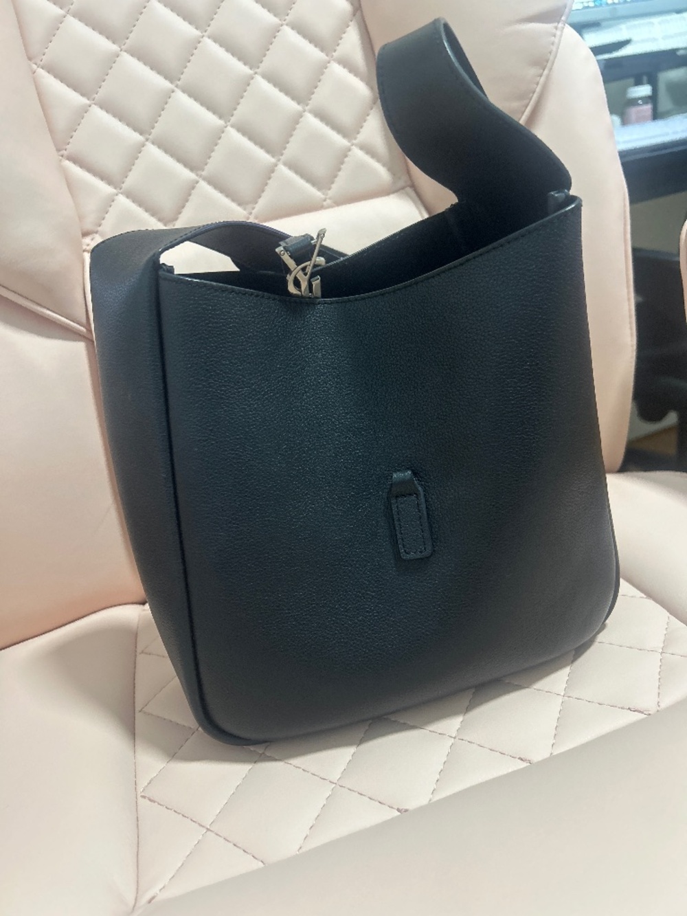 Hobo tote shoulder bag